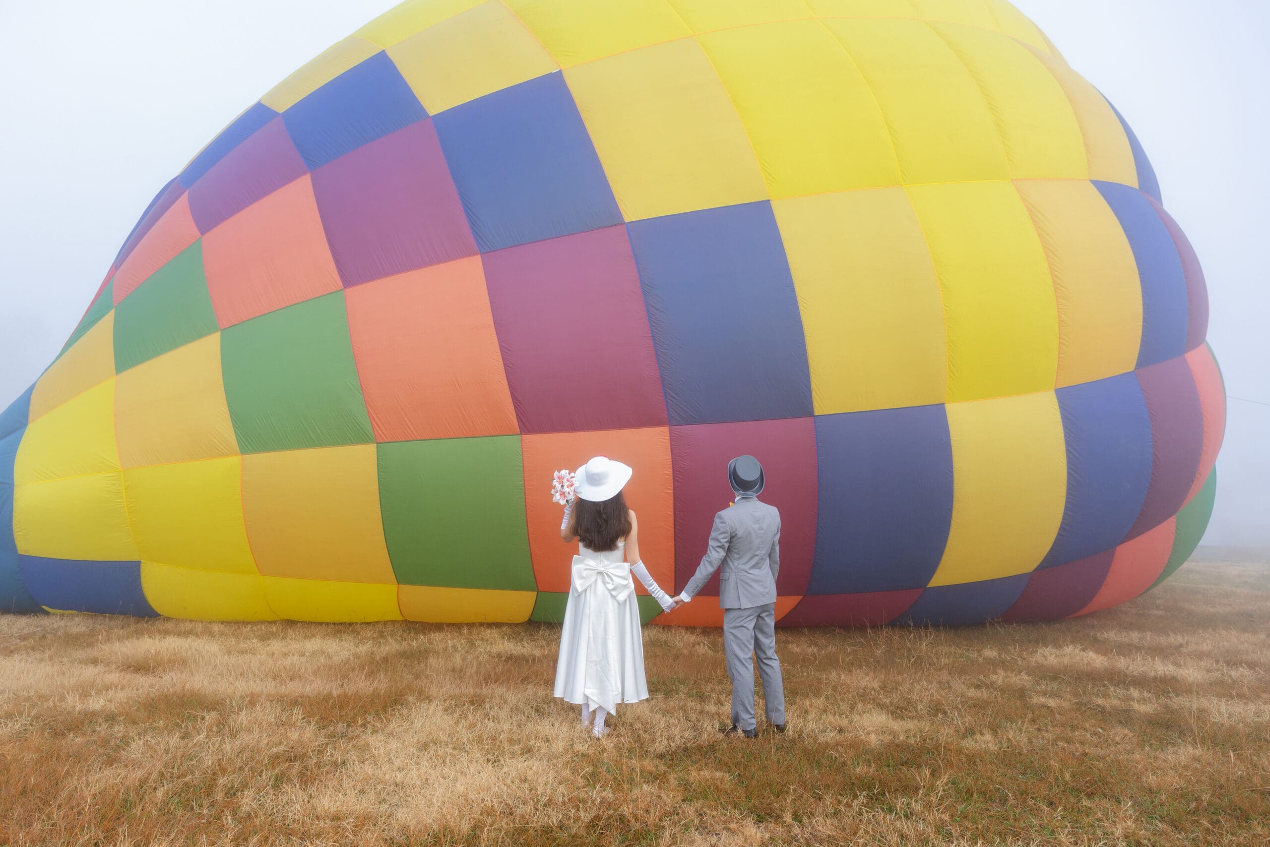 first year anniversary photos in hot air balloon